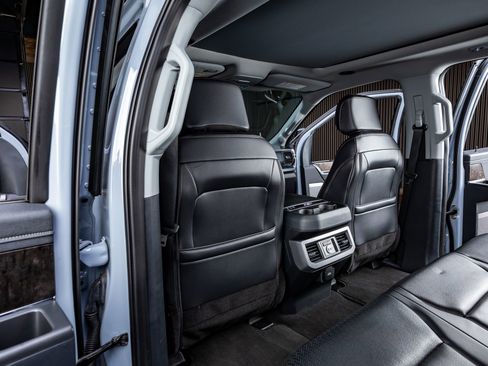 Used 2025 Ford F250 Lariat w/ Lariat Ultimate Package image 33