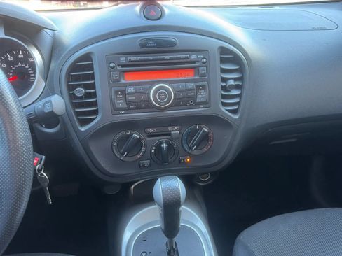 Used 2014 Nissan Juke S FWD image 9