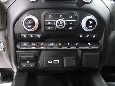 Used 2020 GMC Sierra 1500 AT4 w/ AT4 Premium Package image 26