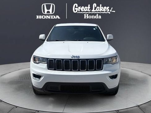Used 2019 Jeep Grand Cherokee Laredo AWD/4WD image 8