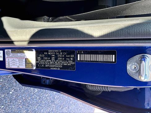 Used 2023 Kia Forte LXS w/ LXS Technology Package FWD image 36