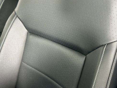 Used 2023 Volkswagen Atlas SE image 18