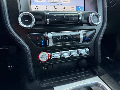 Used 2018 Ford Mustang GT RWD image 40
