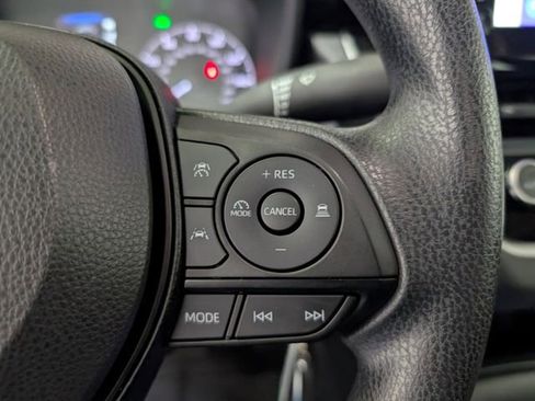 Used 2025 Toyota Corolla LE image 17