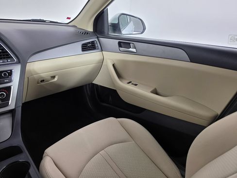 Used 2016 Hyundai Sonata SE FWD image 36