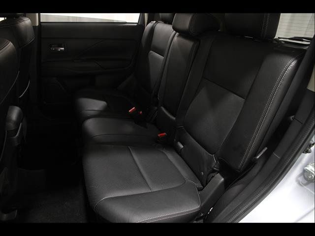 Used 2017 Mitsubishi Outlander GT AWD/4WD image 20