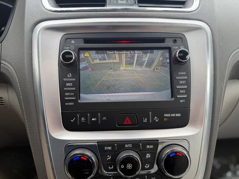 Used 2017 GMC Acadia Limited SLT image 33