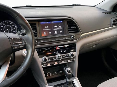 Used 2020 Hyundai Elantra Value Edition image 6