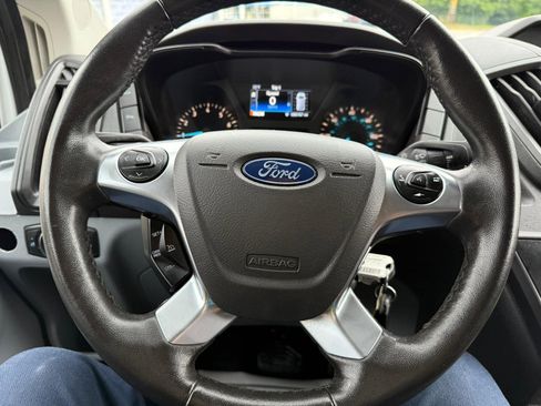 Used 2019 Ford Transit 250 130 Low Roof image 5