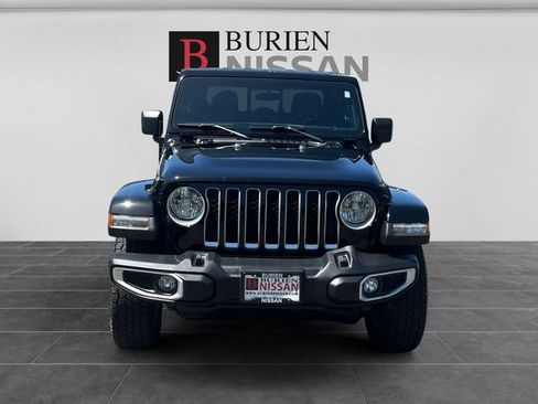 Used 2021 Jeep Gladiator Overland AWD/4WD image 8