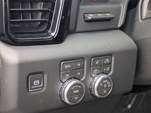 New 2026 GMC Sierra 2500 AT4X AWD/4WD image 22