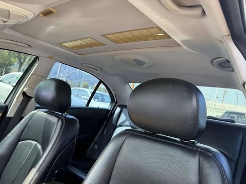Used 2009 Mercedes-Benz E 350 Sedan image 15