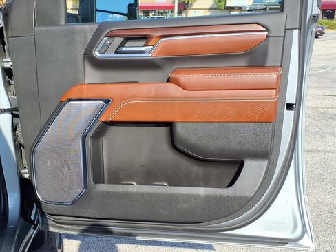 Used 2024 GMC Sierra 2500 Denali Ultimate image 15