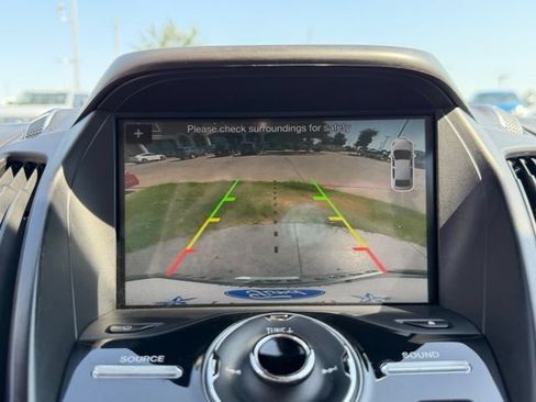 Used 2017 Ford Escape Titanium FWD image 18