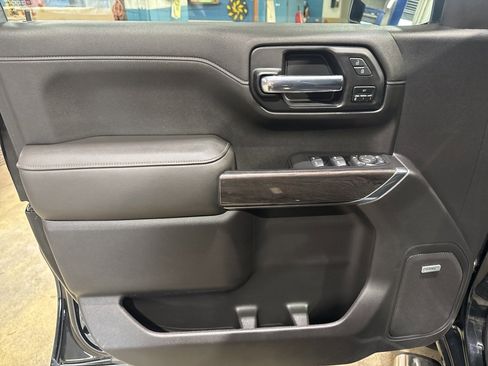 Used 2020 Chevrolet Silverado 1500 LTZ w/ LTZ Premium Package image 19