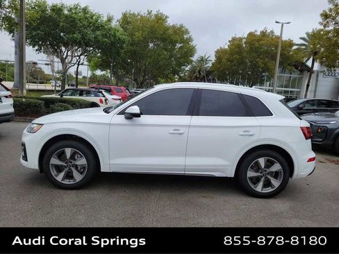 Used 2022 Audi Q5 Premium Plus image 11