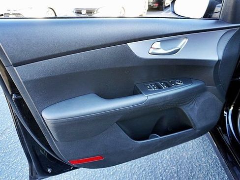 Used 2023 Kia Forte LXS FWD image 21
