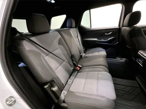 Used 2023 Chevrolet Traverse LT image 22