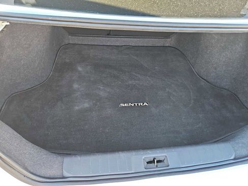 Used 2024 Nissan Sentra S image 31