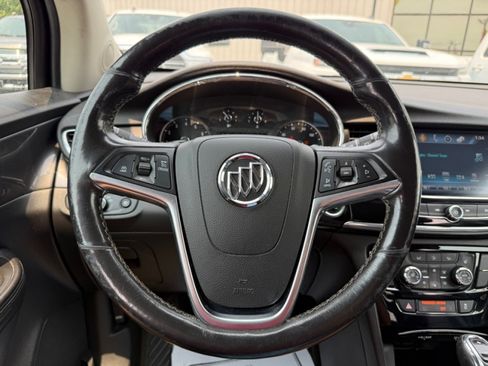 Used 2020 Buick Encore Essence FWD image 19
