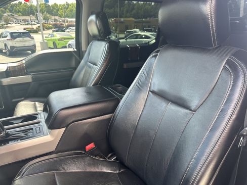 Used 2018 Ford F150 Lariat w/ Equipment Group 502A Luxury AWD/4WD image 25