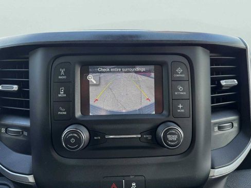 Used 2019 RAM 3500 Big Horn image 32