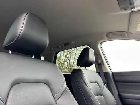 New 2026 Nissan Pathfinder SL image 17