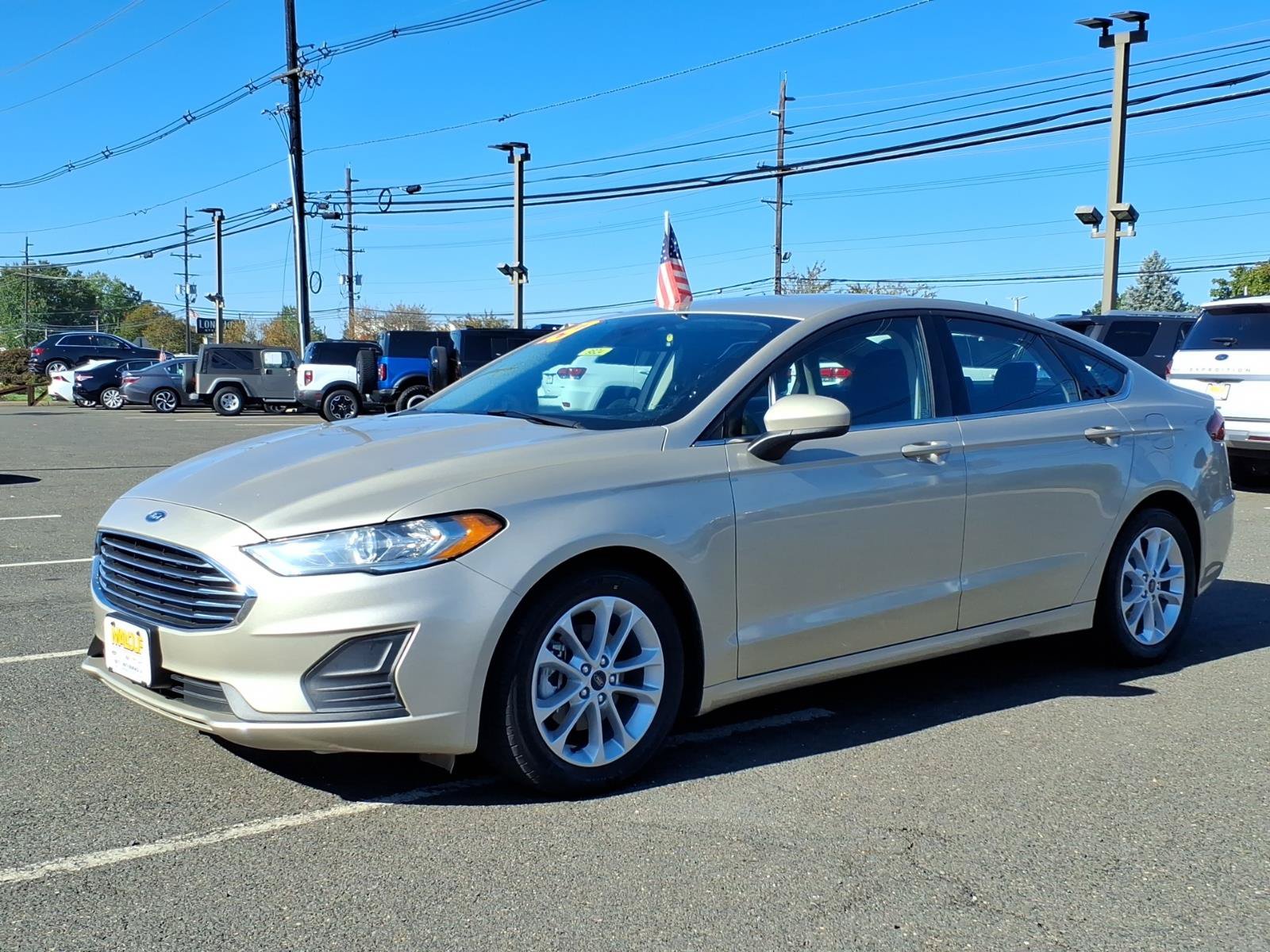 Certified 2019 Ford Fusion SE FWD image 3