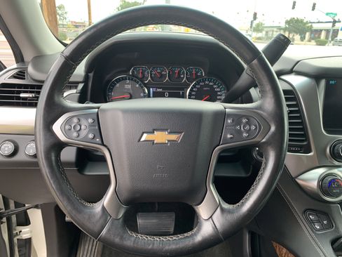 Used 2015 Chevrolet Suburban LTZ image 15