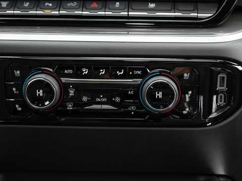 New 2025 Chevrolet Silverado 2500 High Country w/ Technology Package image 33