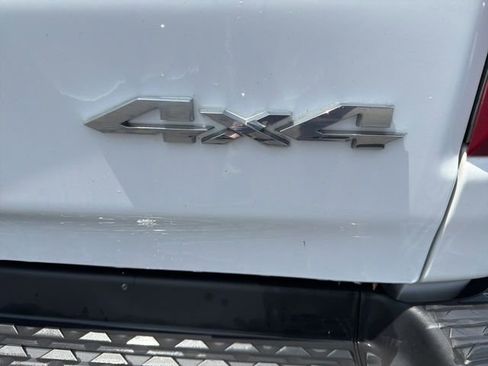 Used 2019 RAM 1500 Big Horn AWD/4WD image 10