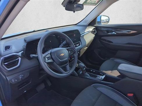 Used 2024 Chevrolet TrailBlazer LT w/ Driver Confidence Package AWD/4WD image 8