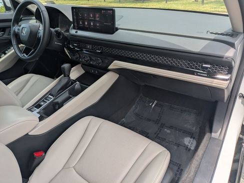 Used 2023 Honda Accord EX-L image 22