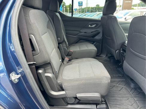 Certified 2023 Chevrolet Traverse LT FWD image 25
