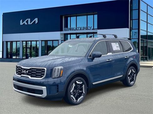 New 2025 Kia Telluride S image 8