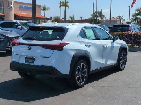New 2026 Lexus UX 300h FWD image 6