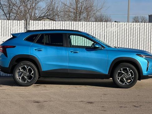 New 2026 Chevrolet Trax LT image 3