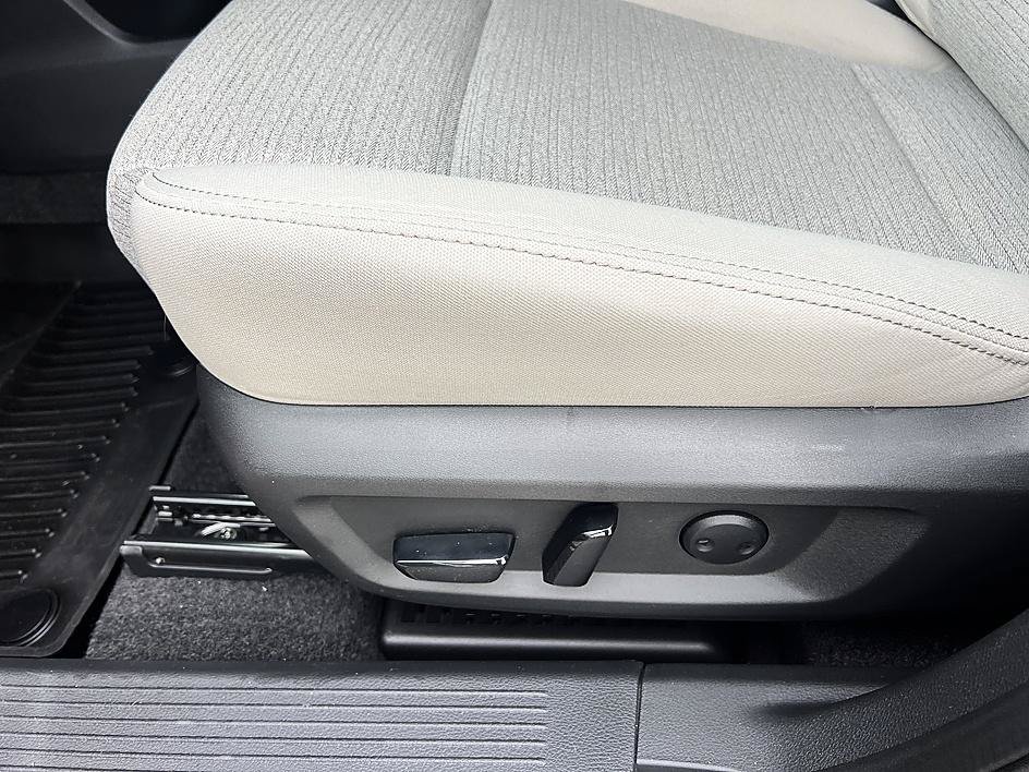 Certified 2022 Nissan Rogue SV FWD image 21