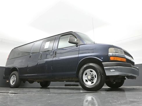 Used 2014 Chevrolet Express 3500 LT w/ LT Preferred Equipment Group image 30