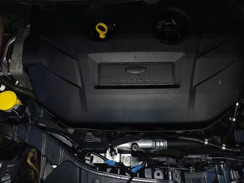 Used 2019 Ford Escape Titanium AWD/4WD image 30