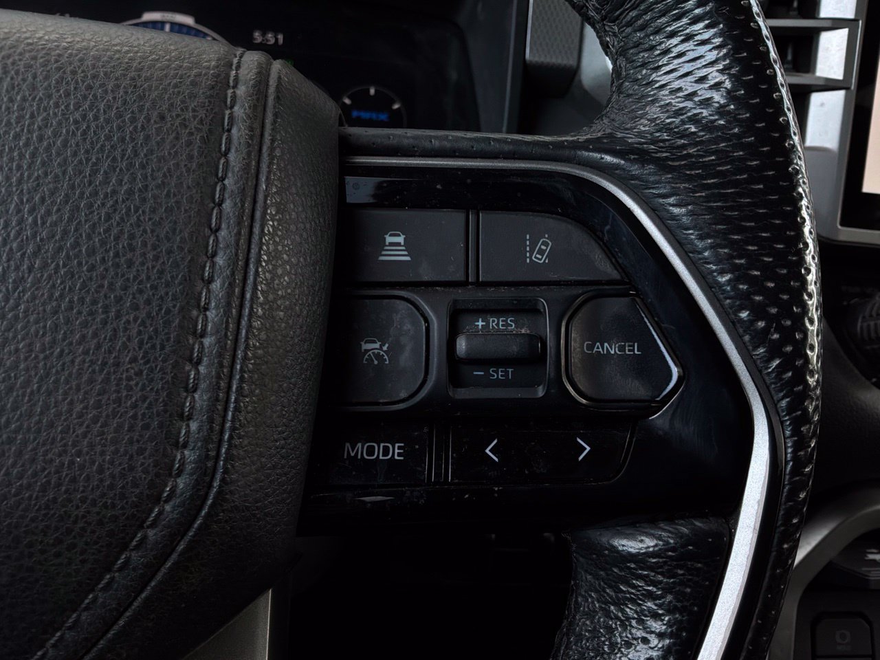 Used 2023 Toyota Tundra Limited AWD/4WD image 40