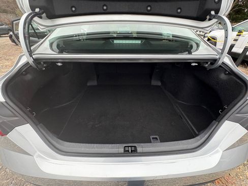 Used 2025 Toyota Camry LE image 27