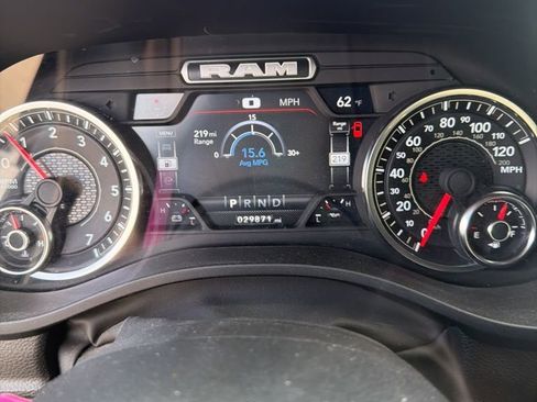 Used 2023 RAM 1500 Big Horn AWD/4WD image 10