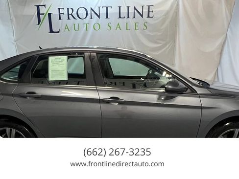 Used 2023 Volkswagen Jetta SE FWD image 8