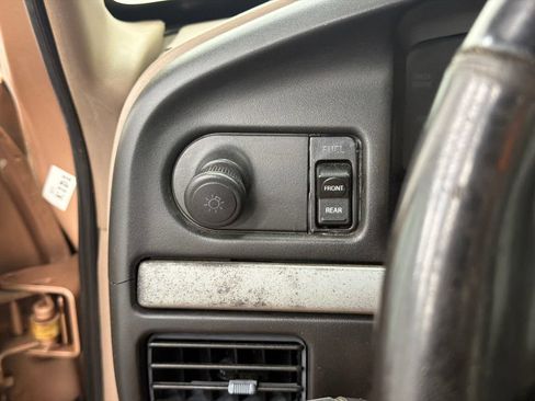 Used 1994 Ford F150 XL RWD image 20