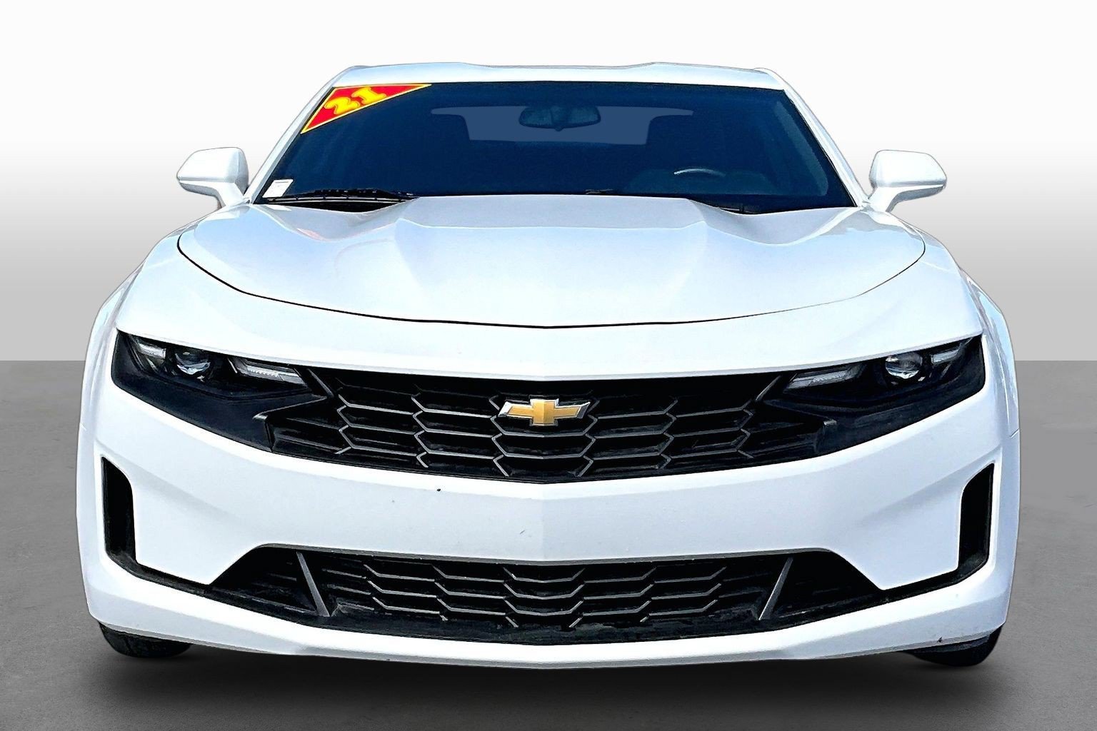 Used 2021 Chevrolet Camaro LT RWD image 3