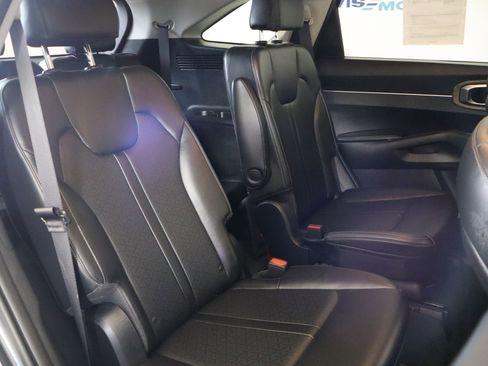 Used 2023 Kia Sorento EX image 21