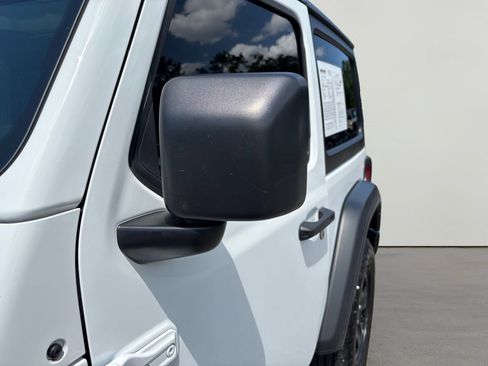 Used 2024 Jeep Wrangler Sport AWD/4WD image 11