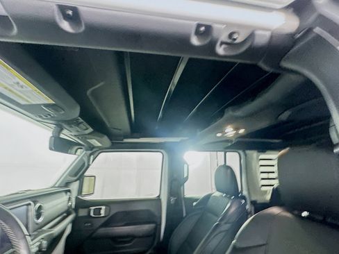 Used 2022 Jeep Wrangler Sahara w/ Safety Group image 26