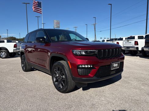 New 2025 Jeep Grand Cherokee Limited image 7